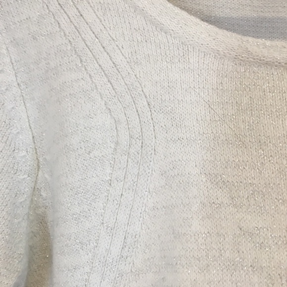Reitmans cream sweater with shimmer - Picture 2 of 6